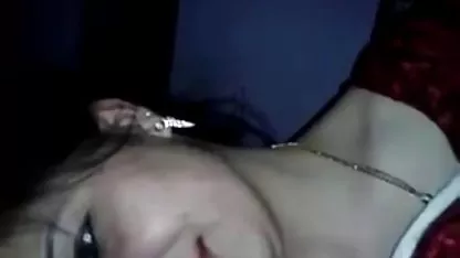 یک زن جوان که با فوت دانلود فیلم های سکسی جدید او.
